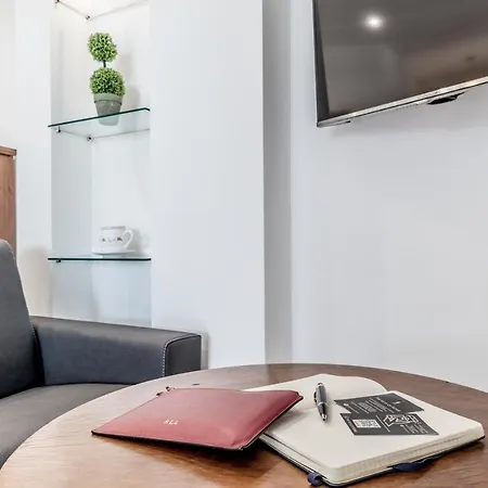 Maison Accademia Apartment *